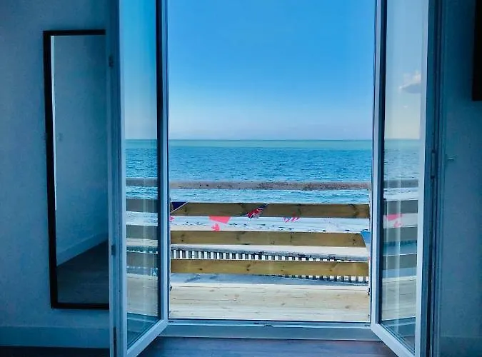 « La Vague » 8-10 Pers